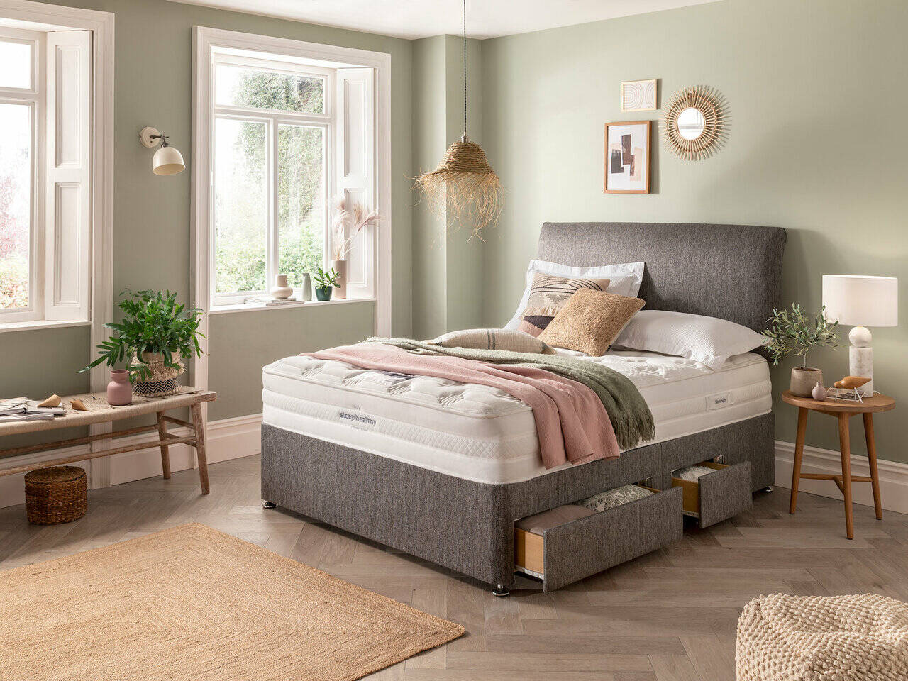 Small double on sale bed bensons